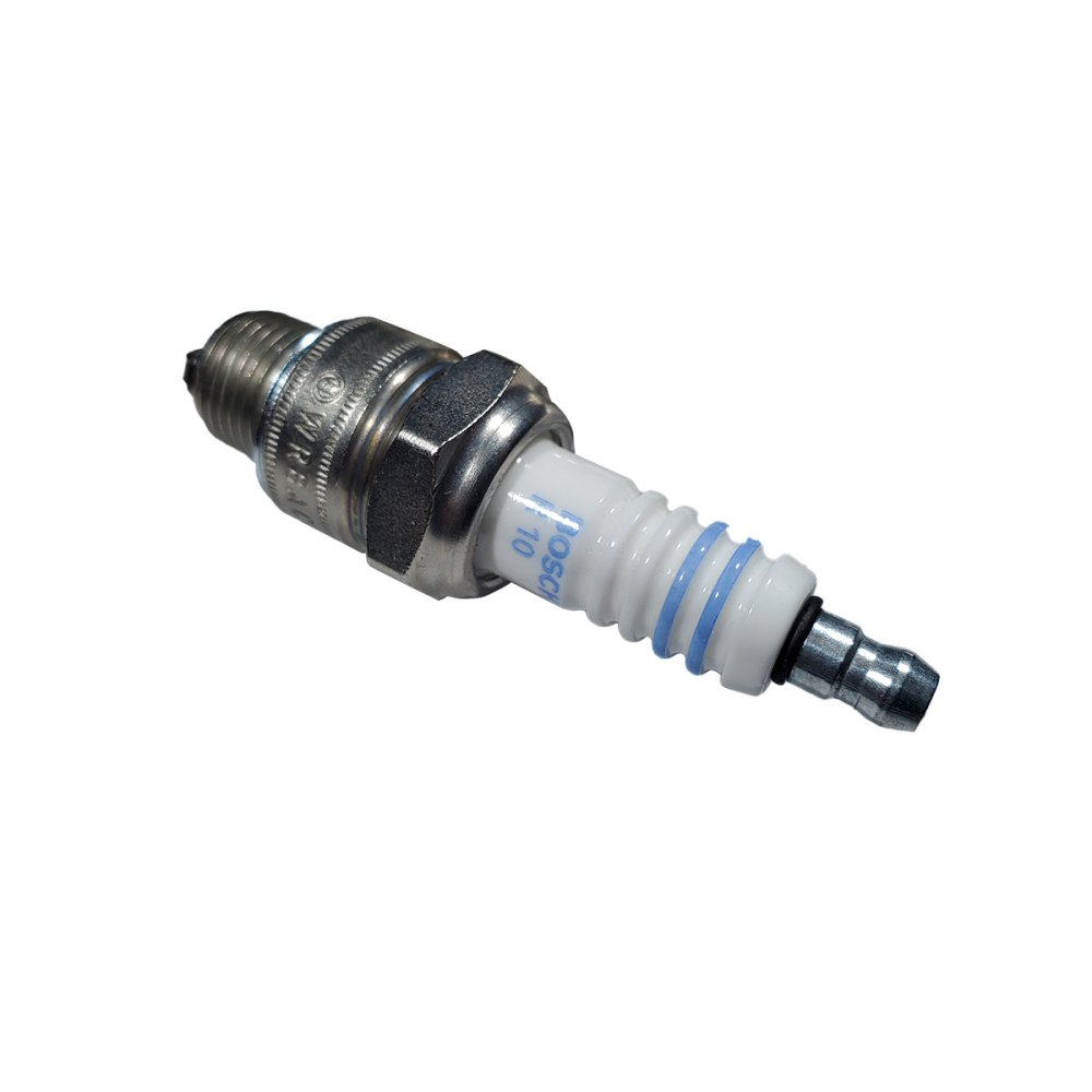 BOSCH 7902/WR8AC Spark Plug